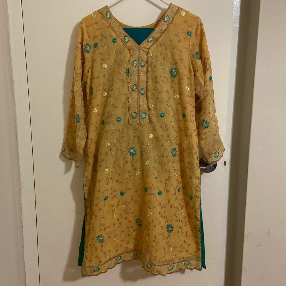 3 piece shalwar qameez suit large